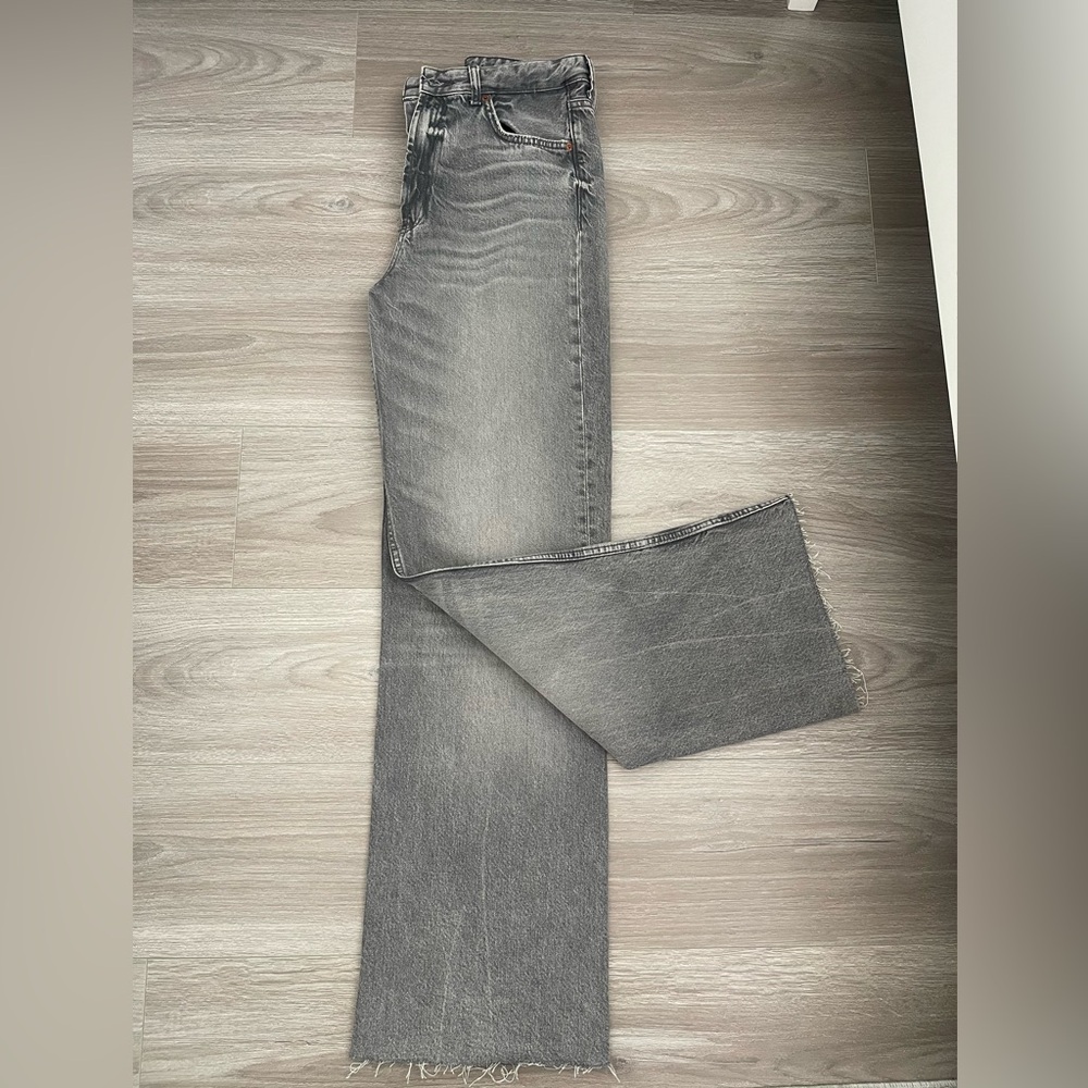 Zara HIGH RISE WIDE LEG JEANS size 8